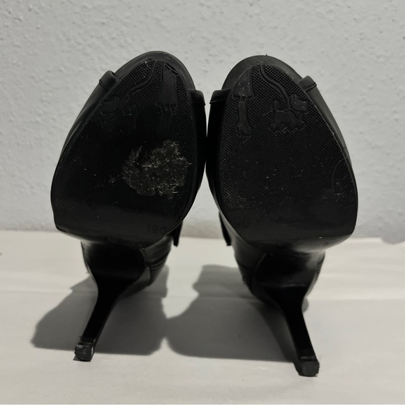 🔥Alexander McQueen 6 Stilettos moto jacket style shoes! Preloved by me🔥 - Picture 15 of 16